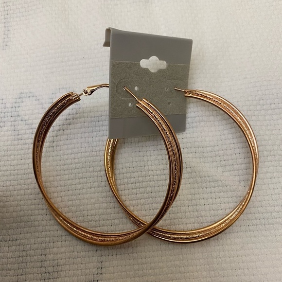 Fashion Jewelry Jewelry - Fashion Jewelry Rose Gold Pierced HoopsNWT